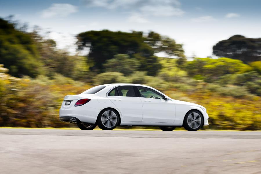  Mercedes-Benz C200 Avantgarde Line (W205) 2018 года  (WW) (фото 14 из 40)